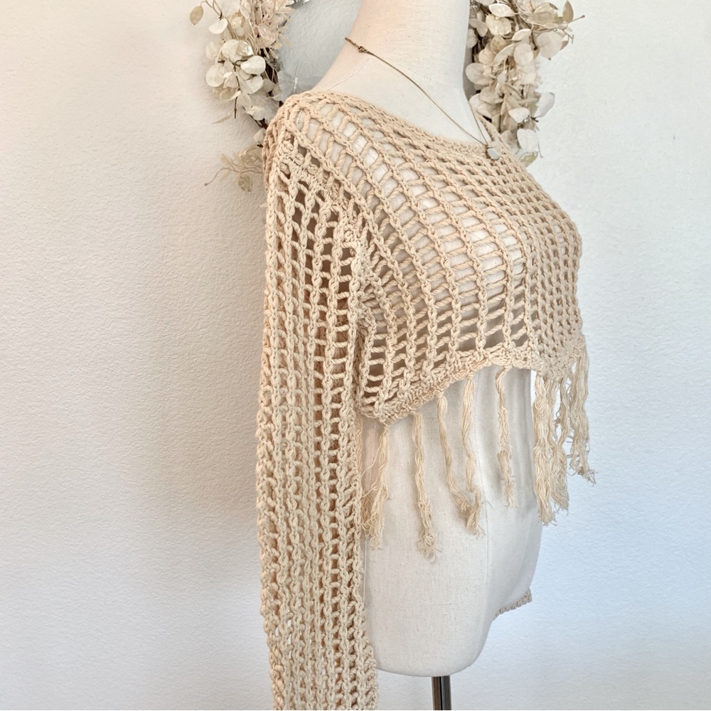 🌞 VICI Arloe Open Knit Fringe Crochet Top Crop Sweater Cream Small S - Picture 6 of 14